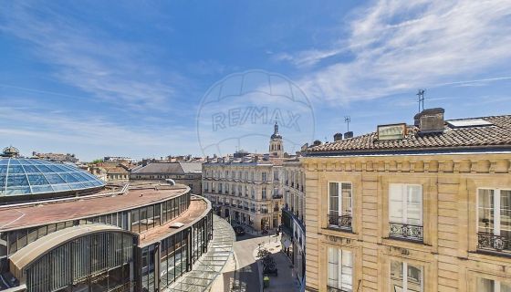 A louer APPARTEMENT T3 89 M2  BORDEAUX