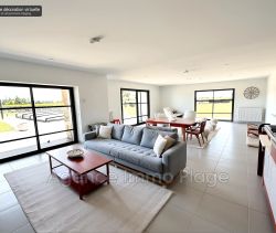 A vendre MAISON  6 PIECES 250 M2  BEGADAN