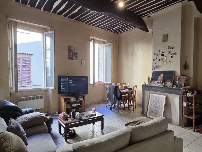 A louer APPARTEMENT T3 56 M2  CUGES LES PINS