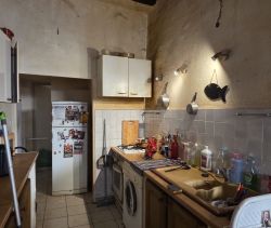 A louer APPARTEMENT T3 56 M2  CUGES LES PINS