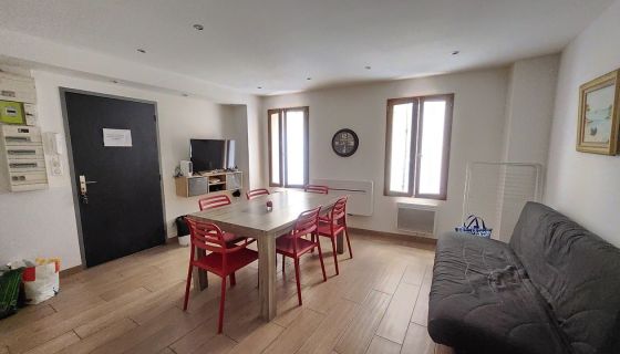 A louer APPARTEMENT NEUF T3 51 M2 BORD DE MER LA CIOTAT
