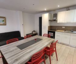 A louer APPARTEMENT NEUF T3 51 M2 BORD DE MER LA CIOTAT