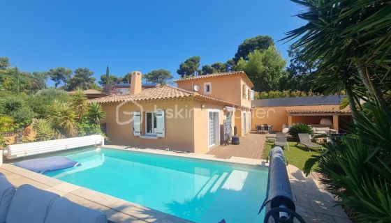 A louer MAISON  6 PIECES 130 M2 VUE MER CARQUEIRANNE