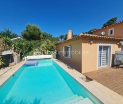 A louer MAISON  6 PIECES 130 M2 VUE MER CARQUEIRANNE