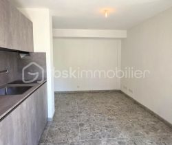 A louer STUDIO DE PRESTIGE NEUF  31 M2 TERRASSE BORD DE MER BEAUSOLEIL