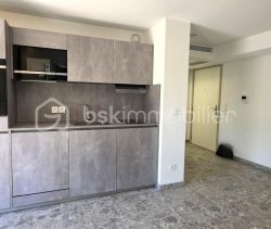 A louer STUDIO DE PRESTIGE NEUF  31 M2 TERRASSE BORD DE MER BEAUSOLEIL