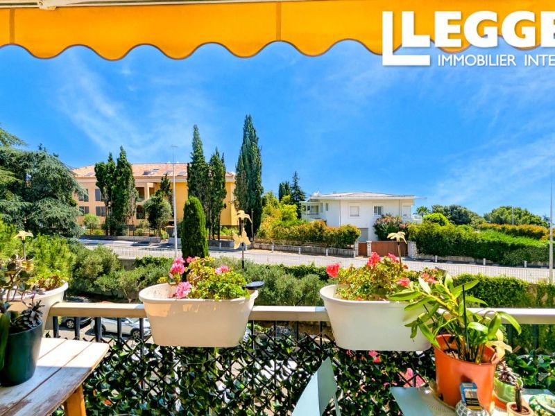A louer APPARTEMENT DE PRESTIGE T2 60 M2 BORD DE MER NICE