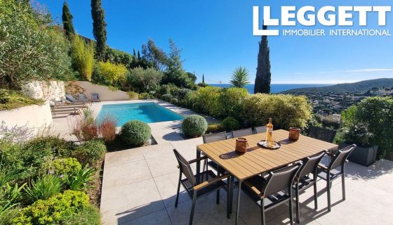 A vendre MAISON  6 PIECES 148 M2 VUE MER CAVALAIRE SUR MER