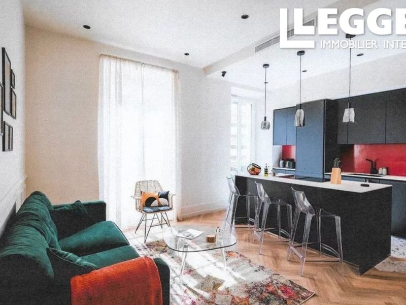 A louer APPARTEMENT T4 90 M2 BORD DE MER NICE