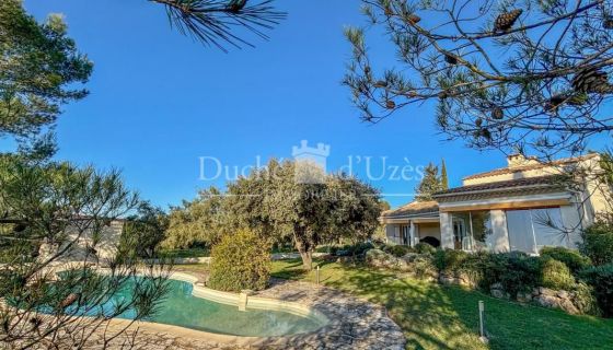 A louer MAISON  5 PIECES 156 M2  UZES