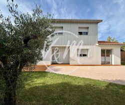 A vendre JOLIE MAISON CONTEMPORAINE 5 PIECES 100 M&sup2; Andernos-les-Bains 