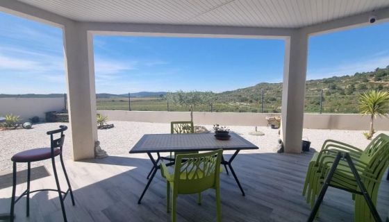 A louer MAISON  4 PIECES 107 M2  BIZE MINERVOIS