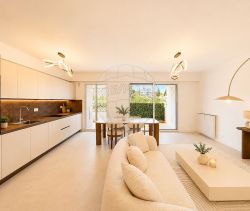 A louer APPARTEMENT DE PRESTIGE T3 73 M2 TERRASSE BORD DE MER NICE