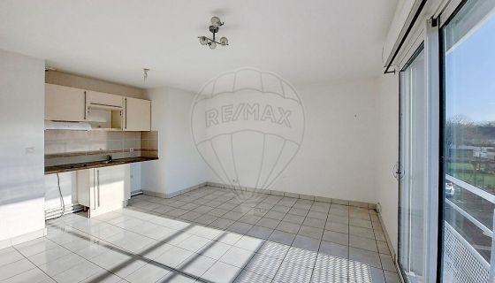 A louer APPARTEMENT T2 37 M2  SAINTE LUCE SUR LOIRE
