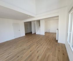 A louer APPARTEMENT DUPLEX T5 114 M2  BORDEAUX