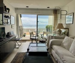 A louer APPARTEMENT DUPLEX T4 58 M2 TERRASSE PIEDS DANS L'EAU LE POULIGUEN