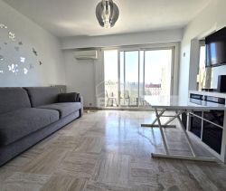 A louer STUDIO  25 M2 BORD DE MER CAGNES SUR MER