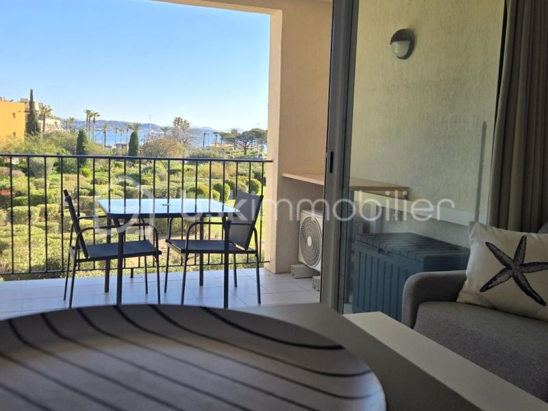A louer APPARTEMENT T2 26 M2 TERRASSE VUE MER GASSIN
