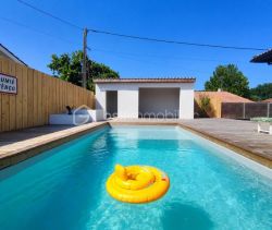 A louer MAISON  5 PIECES 175 M2 BORD DE MER GUJAN MESTRAS