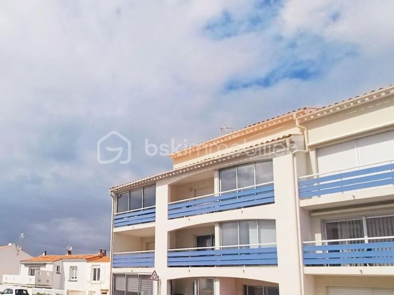 A louer APPARTEMENT T3 71 M2 TERRASSE BORD DE MER LES SABLES D OLONNE