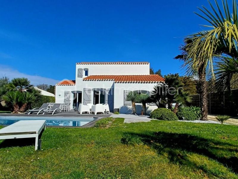 A louer MAISON  CONTEMPORAINE BORD DE MER TALMONT SAINT HILAIRE