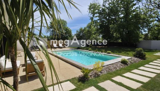 A louer MAISON  CONTEMPORAINE BORD DE MER TALMONT SAINT HILAIRE