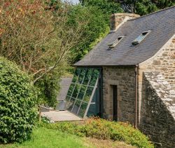 A vendre MAGNIFIQUE MOULIN 7 PIECES 176 M&sup2; ENTRE TERRE ET MER HENVIC