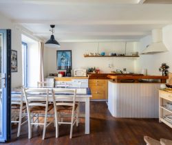 A vendre Charmante maison en pierre 3 pieces 36m&sup2; jardin au coeur de Saint-Goustan AURAY