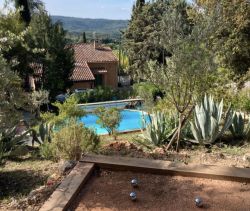 A louer MAISON  7 PIECES 98 M2  VILLECROZE