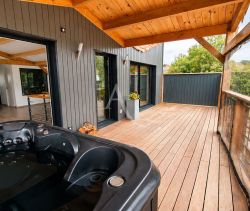 A vendre MAISON  6 PIECES 212 M2 BORD DE MER TALMONT SAINT HILAIRE