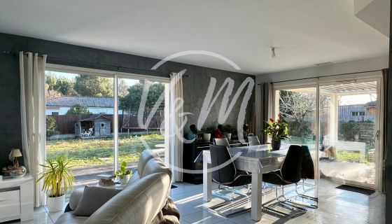 A vendre JOLIE VILLA CONTEMPORAINE 3 PIECES 83 M&sup2; PLAIN-PIED Le Porge