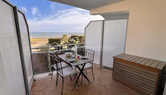 A louer STUDIO  37 M2 TERRASSE PIEDS DANS L'EAU PALAVAS LES FLOTS