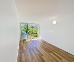 A louer APPARTEMENT NEUF T2 26 M2 BORD DE MER LA GRANDE MOTTE