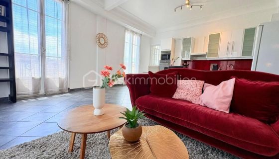 A louer APPARTEMENT T4 106 M2 BORD DE MER NICE