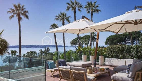 A louer MAISON  CONTEMPORAINE VUE MER CANNES