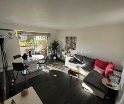 A louer APPARTEMENT T3 63 M2 TERRASSE BORD DE MER LE CANNET