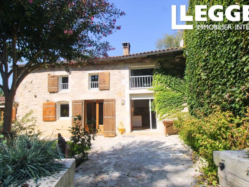 A louer GîTE  FENIOUX
