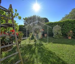 A louer APPARTEMENT T3 80 M2 TERRASSE BORD DE MER ANTIBES