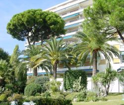A louer APPARTEMENT T2 48 M2 TERRASSE BORD DE MER NICE