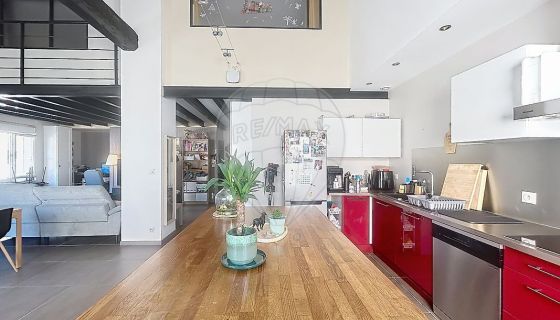 A louer APPARTEMENT DUPLEX T3 101 M2  BELLEGARDE
