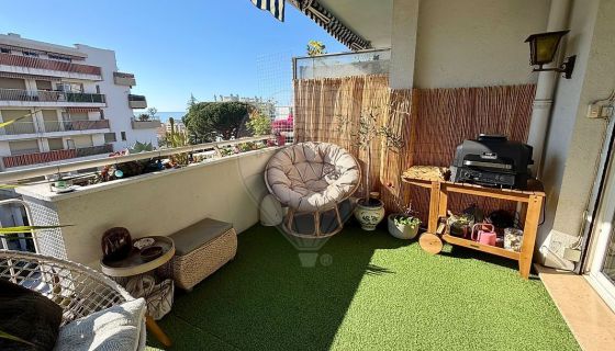 A louer APPARTEMENT T3 75 M2 TERRASSE BORD DE MER NICE