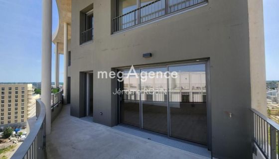 A louer APPARTEMENT DUPLEX DE PRESTIGE NEUF T5 127 M2  BORDEAUX