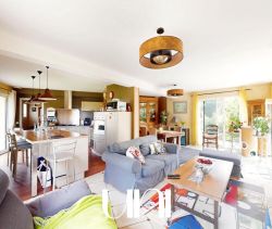 A louer MAISON  CONTEMPORAINE  MONCEAUX EN BESSIN