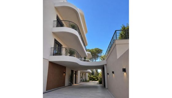 A louer APPARTEMENT DE PRESTIGE T4 79 M2 TERRASSE BORD DE MER NARBONNE