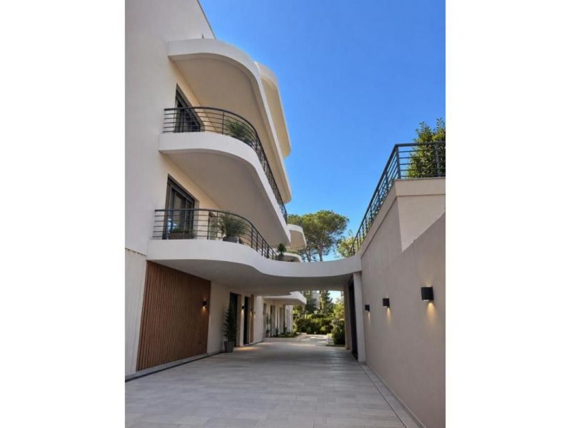 A louer APPARTEMENT DE PRESTIGE T4 79 M2 TERRASSE BORD DE MER NARBONNE