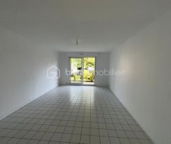 A louer APPARTEMENT T3 56 M2 TERRASSE BORD DE MER LA BAULE ESCOUBLAC