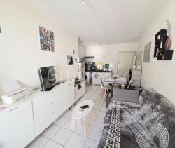 A louer APPARTEMENT T2 34 M2 BORD DE MER SETE