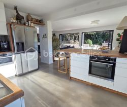 A louer LOFT  8 PIECES 200 M2 PLAGE à PIED VALLAURIS