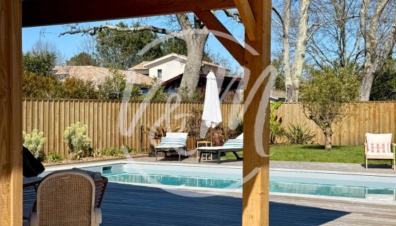 A vendre MAISON DE CHARME 4 PIECES 94 M&sup2; PISCINE ARES