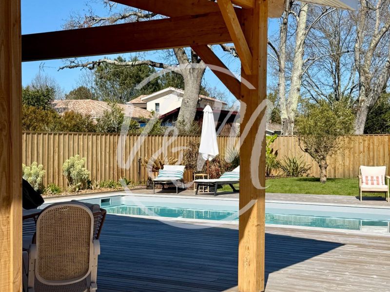 A vendre MAISON DE CHARME 4 PIECES 94 M&sup2; PISCINE ARES